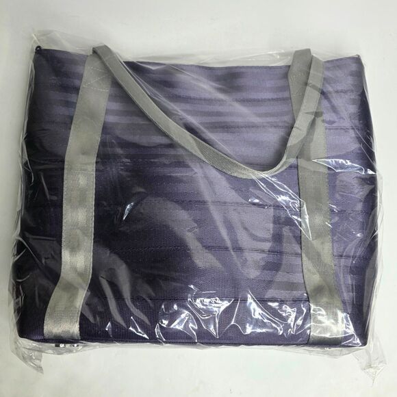 Disney Harveys Disneyland 70th Dumbo Fantasyland Tote Bag Purse - NWT - Picture 7 of 10